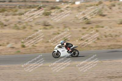 media/Apr-20-2025-AHRMA (Sun) [[393a79c373]]/Race/Group 11 early race/Turn 4b/